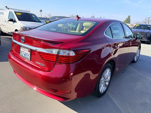 2014 Lexus ES 300h Base