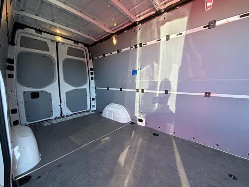 Arctic White 2024 Mercedes-Benz Sprinter 2500 144 WB