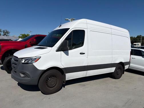 Arctic White 2024 Mercedes-Benz Sprinter 2500 144 WB