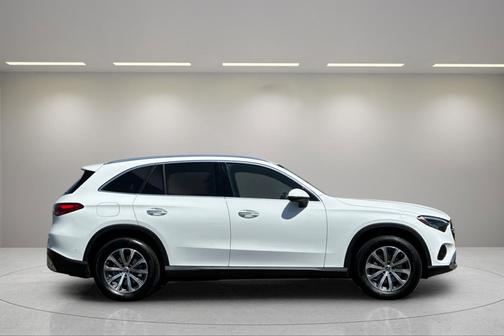 2024 Mercedes-Benz GLC 300
