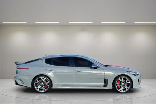 2019 Kia Stinger GT1