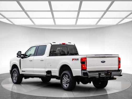 2023 Ford F-350 Lariat Super Duty