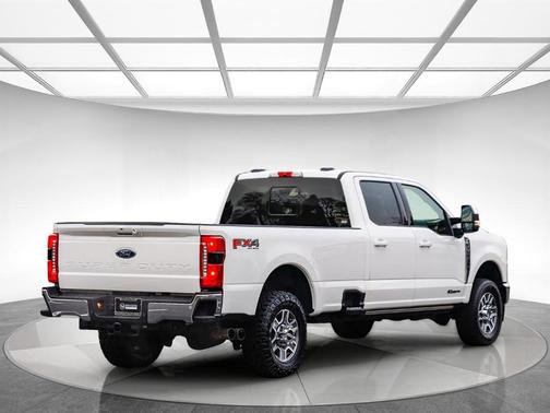 2023 Ford F-350 Lariat Super Duty