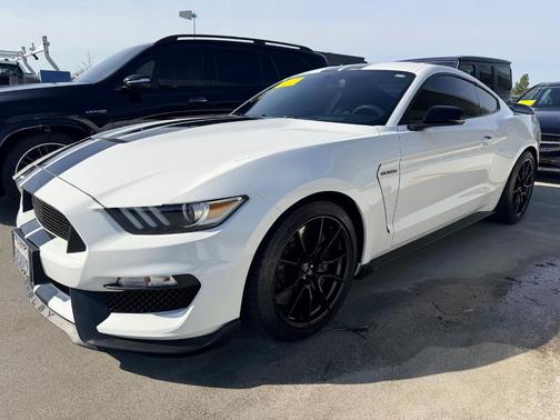 2019 Ford Shelby GT350 Base