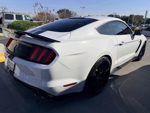 2019 Ford Shelby GT350 Base