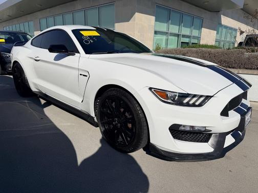 2019 Ford Shelby GT350 Base