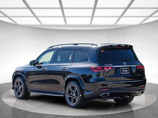 Obsidian Black 2026 Mercedes-Benz GLS 450 4MATIC
