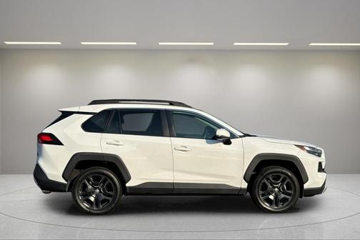 2022 Toyota RAV4 Adventure