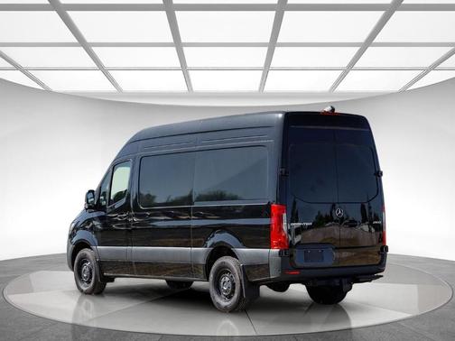 2025 Mercedes-Benz Sprinter 2500 Standard Roof