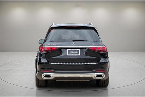 2026 Mercedes-Benz GLS 450