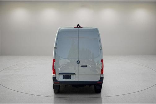2025 Mercedes-Benz Sprinter 2500 Standard Roof
