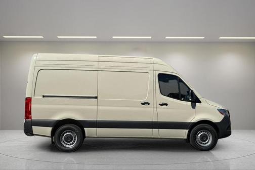 2025 Mercedes-Benz Sprinter 2500 Standard Roof