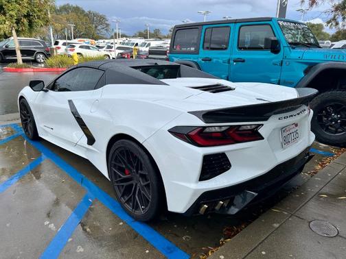 2021 Chevrolet Corvette Stingray w/2LT
