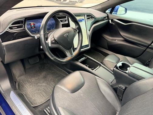 2015 Tesla Model S 85D