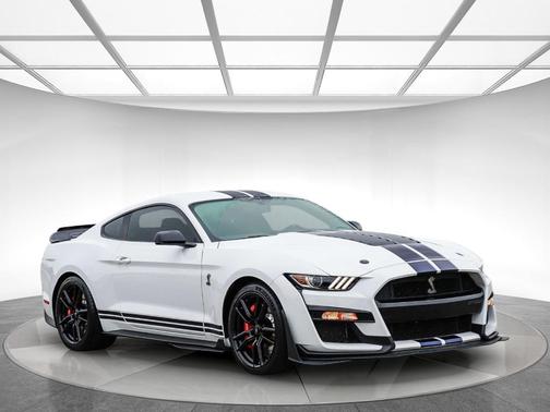 2021 Ford Shelby GT500 Base
