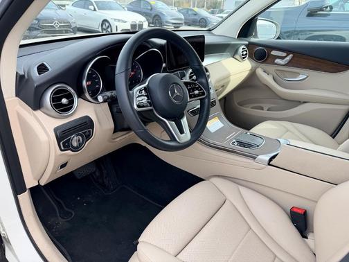 2022 Mercedes-Benz GLC 300 Base 4MATIC