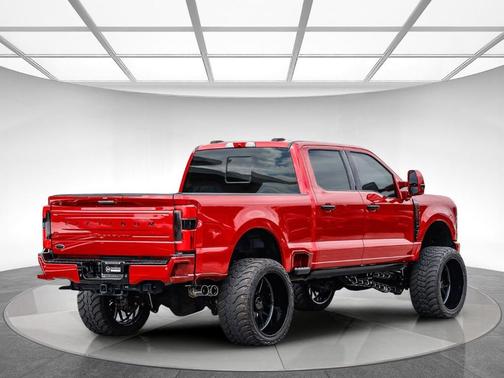 Rapid Red Metallic Tinted Clearcoat 2024 Ford F-250 Platinum