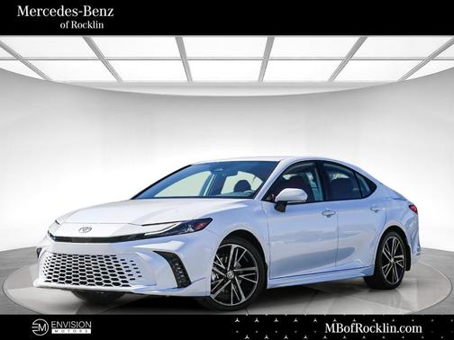 Wind Chill Pearl 2026 Toyota Camry XSE