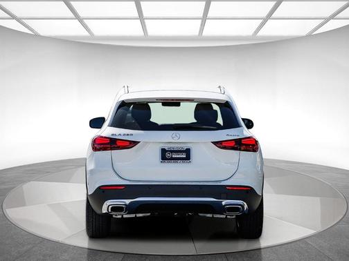 2025 Mercedes-Benz GLA 250 Base 4MATIC