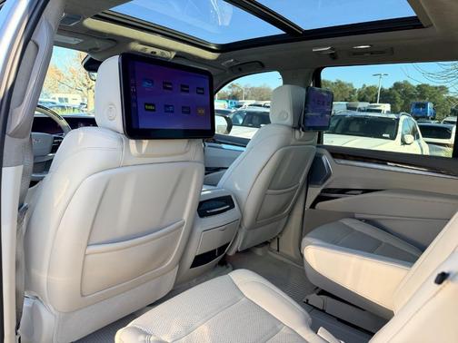 2025 Cadillac Escalade ESV Sport Platinum