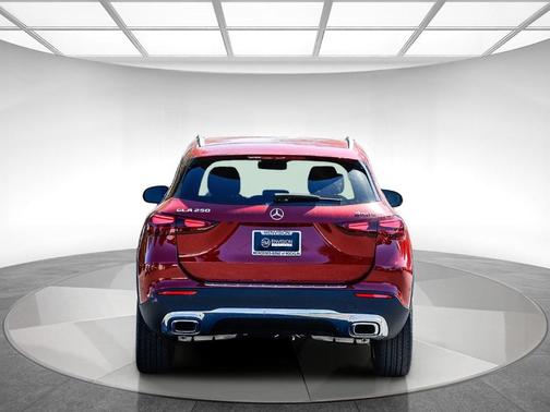 MANUFAKTUR PATA 2026 Mercedes-Benz GLA 250 Base 4MATIC
