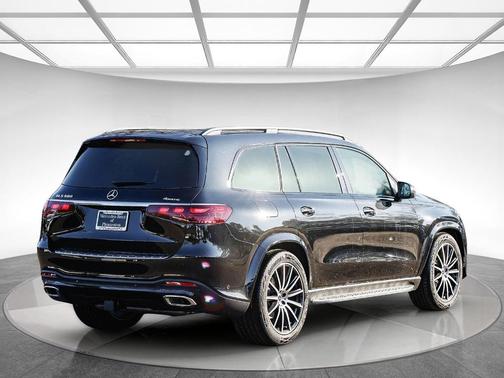 2026 Mercedes-Benz GLS 580 Base 4MATIC