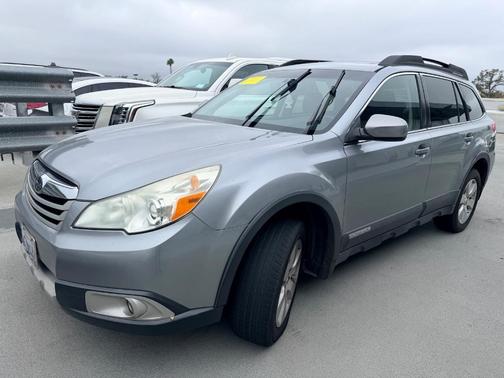 2011 Subaru Outback 3.6R Limited