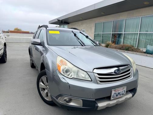 2011 Subaru Outback 3.6R Limited
