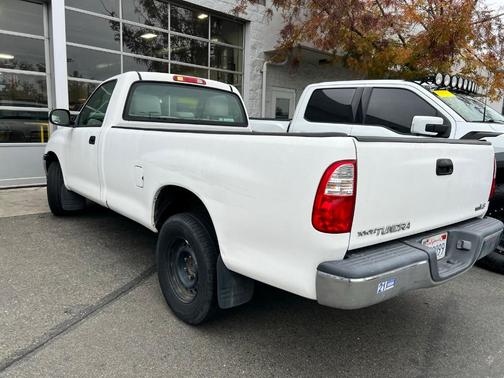 2005 Toyota Tundra Base