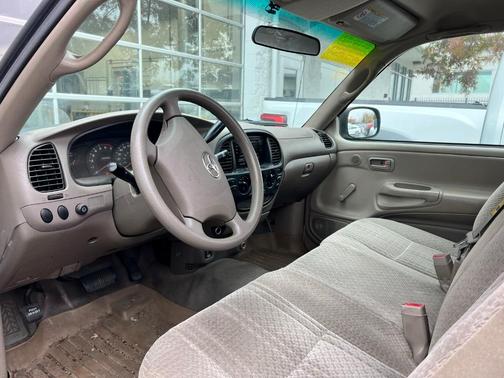 2005 Toyota Tundra Base