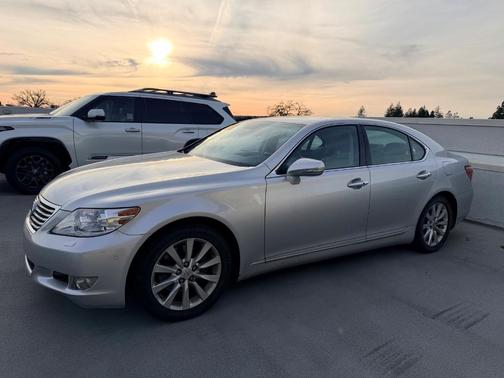 2011 Lexus LS 460 Base