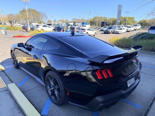 2024 Ford Mustang Dark Horse