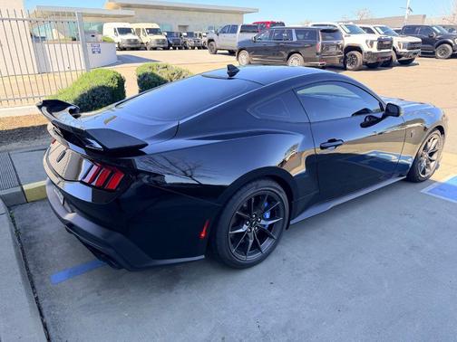 2024 Ford Mustang Dark Horse
