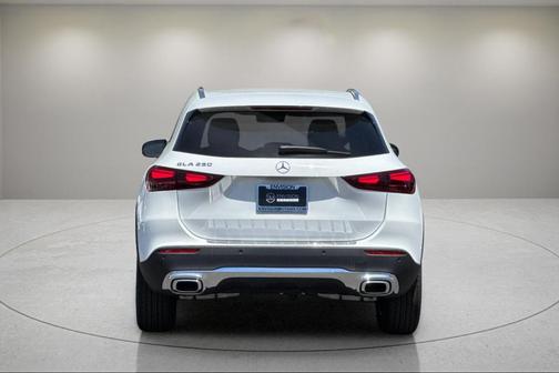 2025 Mercedes-Benz GLA 250 Base