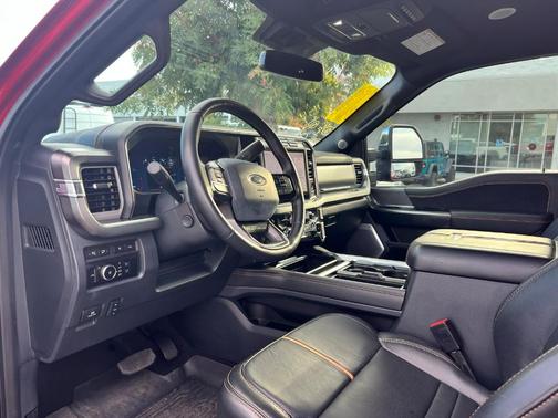 2024 Ford F-250 Platinum