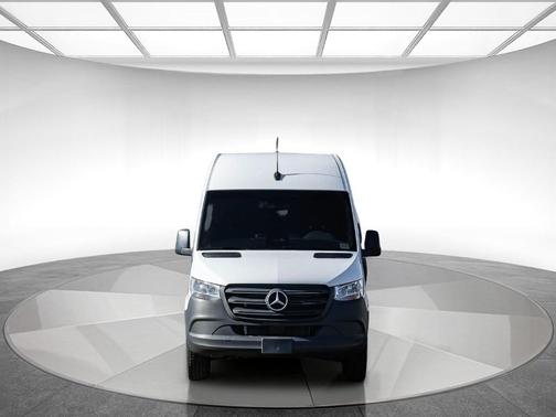 Arctic White 2025 Mercedes-Benz Sprinter 2500 High Roof