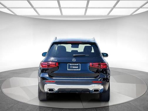Midnight Black 2026 Mercedes-Benz GLB 250 Base
