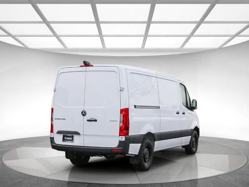 2024 Mercedes-Benz Sprinter 2500 Standard Roof
