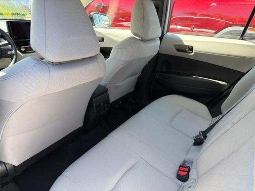 Sonic Silver 2026 Toyota Corolla Cross L