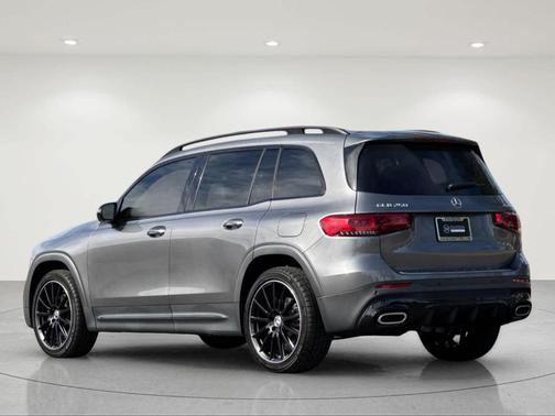 Metallic 2023 Mercedes-Benz GLB 250 Base 4MATIC