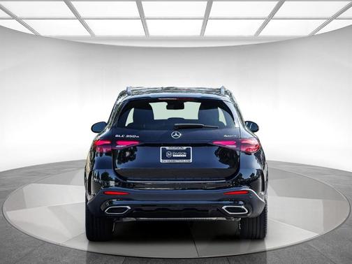 Obsidian Black 2026 Mercedes-Benz GLC 350e Base 4MATIC