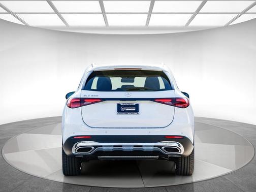 2026 Mercedes-Benz GLC 300 Base