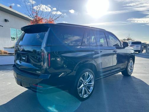 2025 Cadillac Escalade Sport