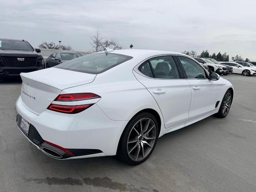 2025 Genesis G70 2.5T