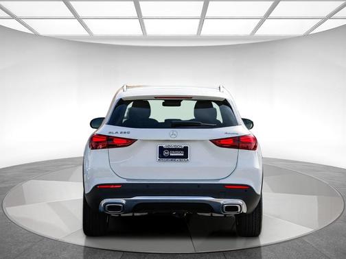 2025 Mercedes-Benz GLA 250 Base 4MATIC