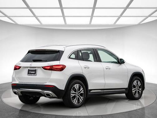 2025 Mercedes-Benz GLA 250 Base 4MATIC