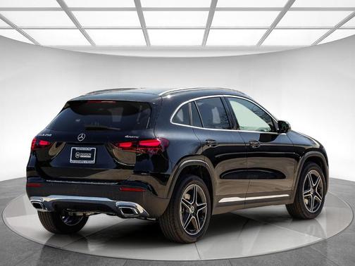 2026 Mercedes-Benz GLA 250 Base 4MATIC