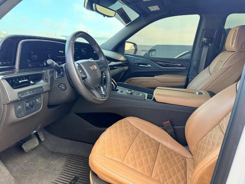 2023 Cadillac Escalade ESV Sport