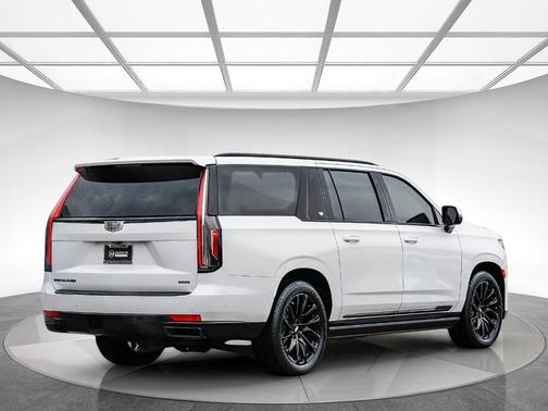 2023 Cadillac Escalade ESV Sport