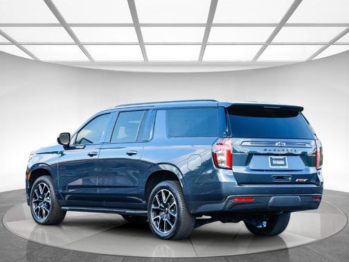2021 Chevrolet Suburban RST